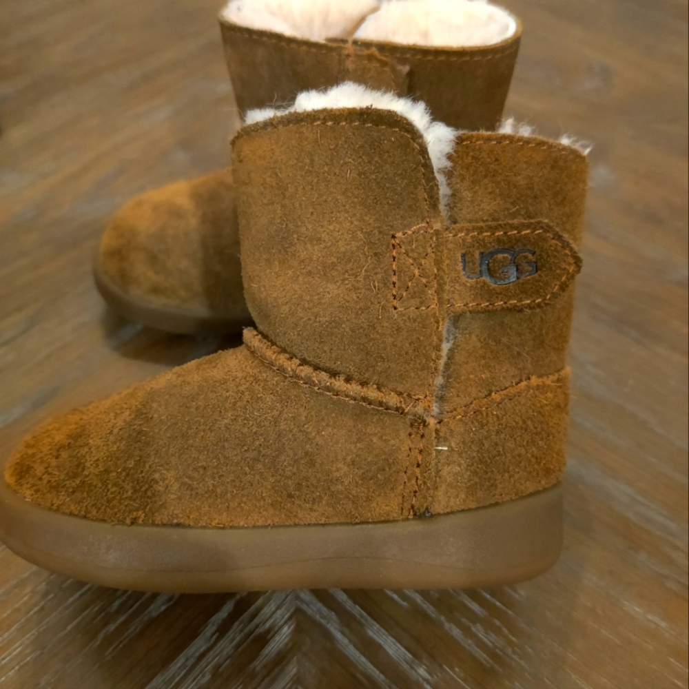 Toddler Keelan UGGs size 4/5